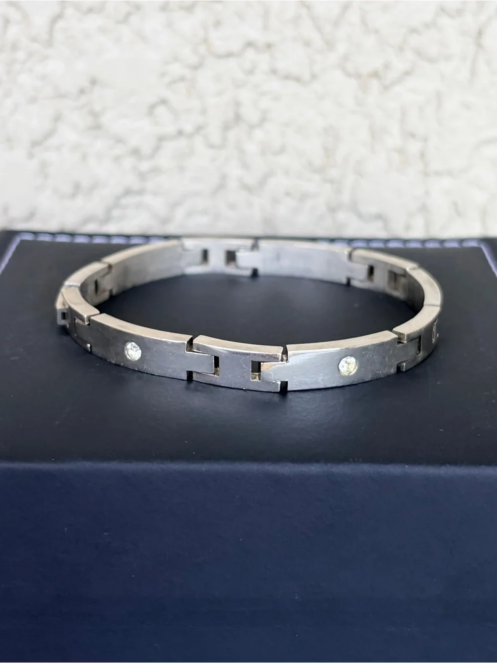 Fashion Jewelry sleek stainless